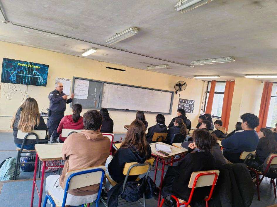 Taller de redes sociales y herramientas digitales